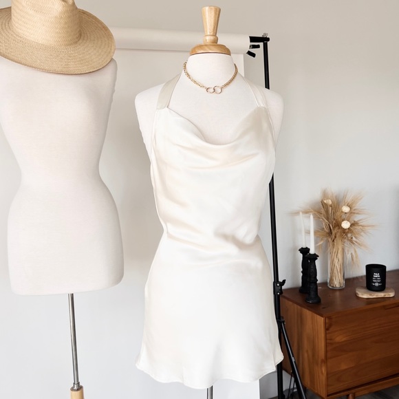 12th Tribe Dresses & Skirts - 12 TRIBE OFF-WHITE MINI HALTER DRESS NWT